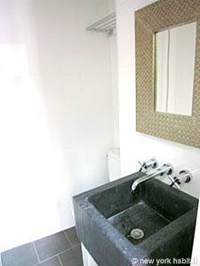 Paris Studio/T1 logements location appartements - salle d'eau (PA-3167) photo 1 de 2