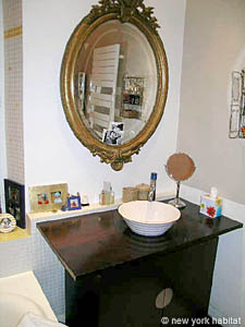Paris T4 appartements location vacances - salle d'eau 1 (PA-3172) photo 3 de 4