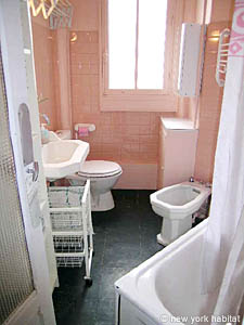 Paris Alcove Studio accommodation - bathroom (PA-3180) photo 1 of 4