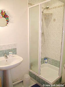 Paris T2 logements location appartements - salle d'eau 1 (PA-3187) photo 2 de 3