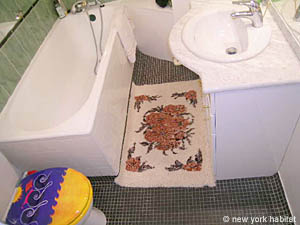 Paris Studio/T1 appartements location vacances - salle d'eau (PA-3194) photo 3 de 3