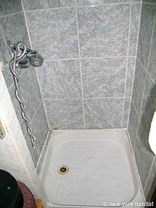 Paris Studio T1 logement location appartement - salle d'eau (PA-3197) photo 3 sur 3
