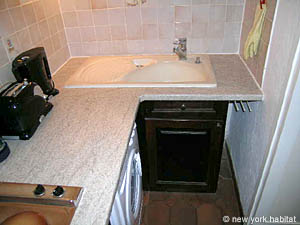 Paris Studio accommodation - kitchen (PA-3201) photo 3 of 4
