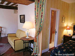 Paris Studio accommodation - living room (PA-3201) photo 6 of 11