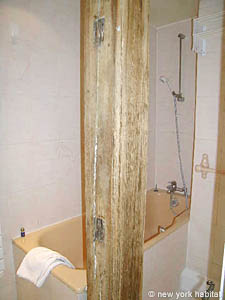 Paris Studio accommodation - bathroom 1 (PA-3201) photo 2 of 4