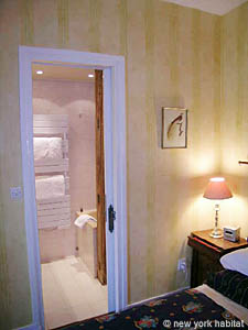 Paris Studio accommodation - bathroom 1 (PA-3201) photo 4 of 4