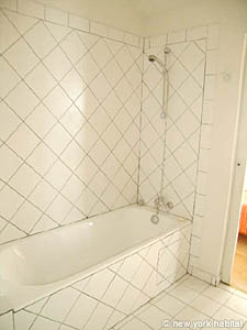 Paris T2 logements location appartements - salle d'eau (PA-3203) photo 4 de 4