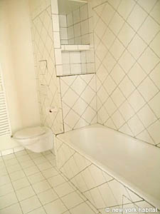 Paris T2 logements location appartements - salle d'eau (PA-3203) photo 3 de 4