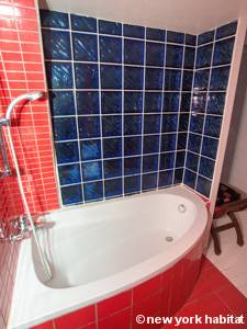 Paris 2 Zimmer ferienwohnung - badezimmer 1 (PA-3206) photo 2 von 4