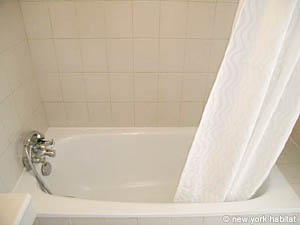 Paris Studio/T1 logements location appartements - salle d'eau (PA-3221) photo 4 de 4