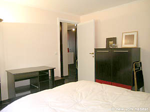 Paris 1 Bedroom apartment - bedroom (PA-3224) photo 5 of 7