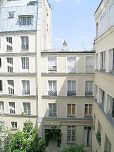 Paris Studio apartment - living room (PA-3237) photo 6 of 7