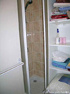 Paris Studio apartment - bathroom (PA-3237) photo 2 of 2