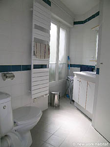 Paris Studio accommodation - bathroom (PA-3251) photo 1 of 4