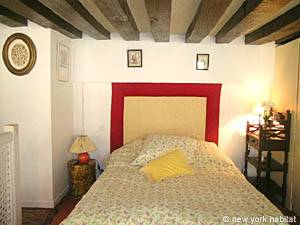 Paris 2 Zimmer - Duplex wohnungsvermietung - schlafzimmer (PA-3260) photo 2 von 18