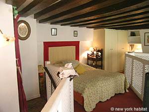 Paris 2 Zimmer - Duplex wohnungsvermietung - schlafzimmer (PA-3260) photo 1 von 18