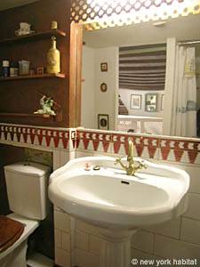 Paris 2 Zimmer - Duplex wohnungsvermietung - badezimmer (PA-3260) photo 1 von 9