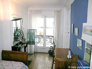 Paris 2 Bedroom apartment - bedroom 1 (PA-3274) photo 1 of 4