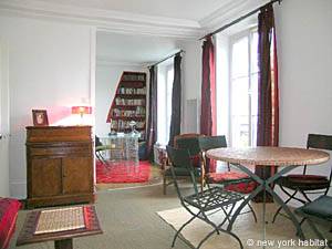 Paris 1 Bedroom accommodation living room photo 41