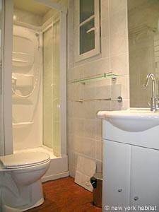 Paris 3 Zimmer ferienwohnung - badezimmer 1 (PA-3293) photo 1 von 5