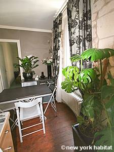 Paris 2 Bedroom apartment - living room (PA-3293) photo 3 of 12
