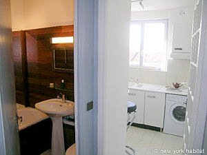 Paris Studio apartment - bathroom (PA-3295) photo 1 of 2