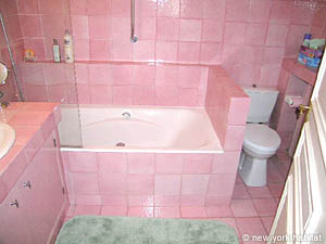 Paris T4 logements location appartements - salle d'eau 1 (PA-3299) photo 2 de 2