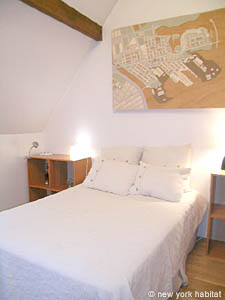 Paris 2 Bedroom apartment - bedroom 1 (PA-3308) photo 1 of 4