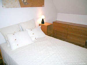 Paris 2 Bedroom apartment - bedroom 1 (PA-3308) photo 3 of 4