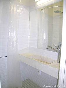 Paris Studiowohnung wohnungsvermietung - badezimmer 1 (PA-3318) photo 1 von 2