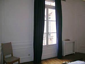 Paris 4 Bedroom apartment - bedroom 2 (PA-3320) photo 3 of 4