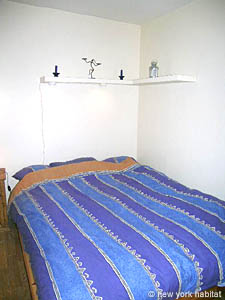 Paris T2 appartements location vacances - chambre (PA-3322) photo 2 de 4