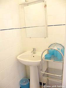Paris T2 logements location appartements - salle d'eau (PA-3323) photo 1 de 2