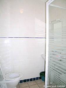 Paris T2 logements location appartements - salle d'eau (PA-3323) photo 2 de 2