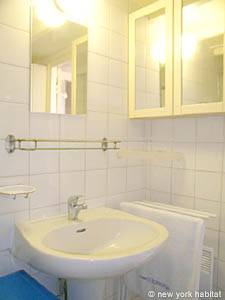 Paris T3 logements location appartements - salle d'eau 1 (PA-3341) photo 1 de 2