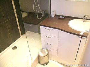 Paris 1 Bedroom accommodation - bathroom (PA-3345) photo 1 of 4