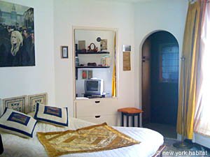 Paris T2 logement location appartement - chambre (PA-3349) photo 1 sur 7