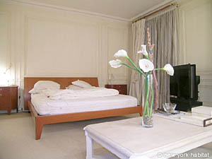 Paris 3 Bedroom accommodation - bedroom 1 (PA-3354) photo 1 of 7
