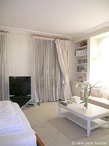 Paris 3 Bedroom accommodation - bedroom 1 (PA-3354) photo 5 of 7