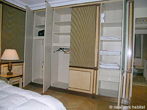 Paris 3 Bedroom accommodation - bedroom 3 (PA-3354) photo 4 of 6