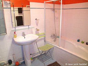 Paris 2 Zimmer ferienwohnung - badezimmer (PA-3357) photo 3 von 3