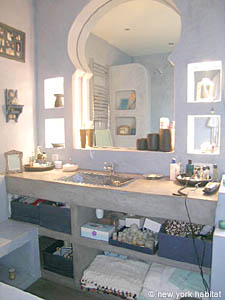 Paris 4 Zimmer wohnungsvermietung - badezimmer 1 (PA-3358) photo 1 von 4
