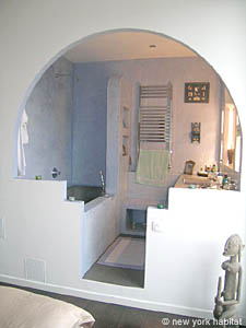 Paris 4 Zimmer wohnungsvermietung - badezimmer 1 (PA-3358) photo 4 von 4
