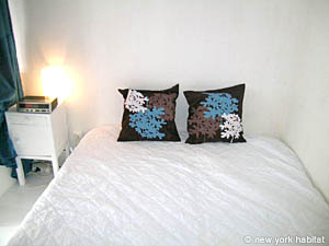 Paris Alcove Studio accommodation living room photo 7