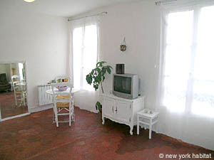 Paris Alcove Studio accommodation living room photo 25