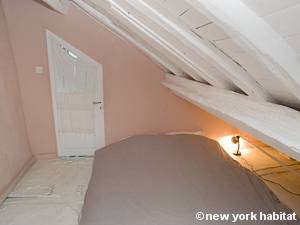 Paris 4 Zimmer - Duplex wohnungsvermietung - badezimmer 2 (PA-3390) photo 2 von 2