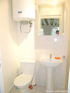 Paris Studio apartment - bathroom (PA-3397) photo 1 of 4