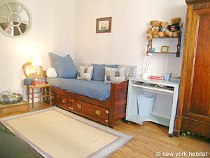 Paris 3 Bedroom accommodation - bedroom 2 (PA-3407) photo 1 of 6