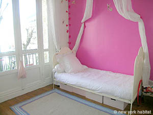 Paris 3 Bedroom accommodation - bedroom 3 (PA-3407) photo 1 of 7