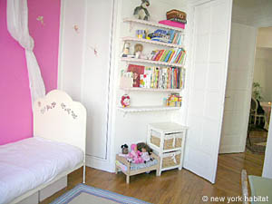 Paris 3 Bedroom accommodation - bedroom 3 (PA-3407) photo 2 of 7